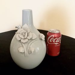 Elegant Porcelain Gray Blue Vase With Dimensional Flowers