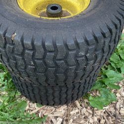 Jonh Deere 100 Series Front Tires 