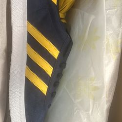 Size 12 Blue And Yellow Gazelle Adidas Brand New 