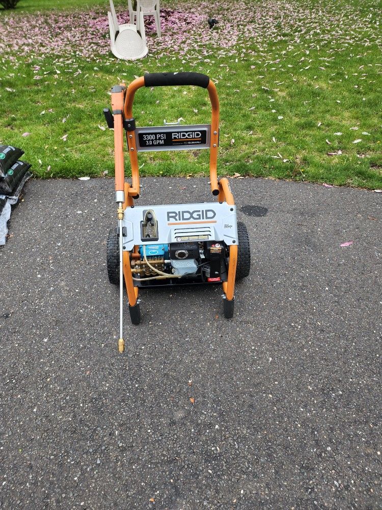 Ridgid 3300 Psi Pressure Washer With A Subaru 7.0 Engine
