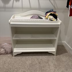 Changing baby table - pottery barn