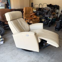 Fjords Venice Power Swing Relaxer Recliner And Footrest