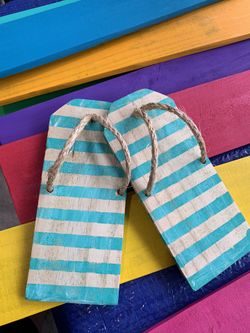 Pool Towel holder for exterior