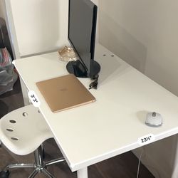 IKEA desk / IKEA table