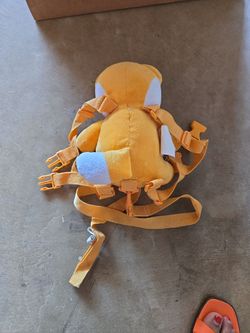 Gold bug buckle toddler