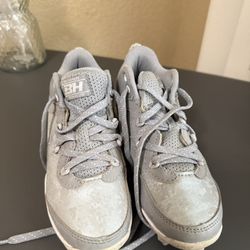 Under Armour Youth Cleats Size 12