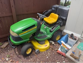 John Deere Ride on Mower
