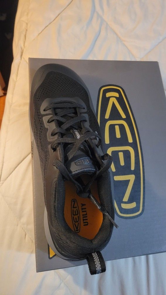 Keen Steel Toe Shoes