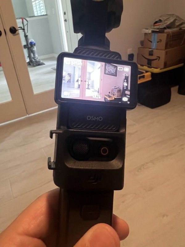 DJI Osmo Pocket 3