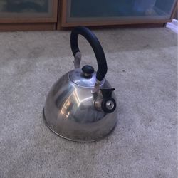 Tea kettle