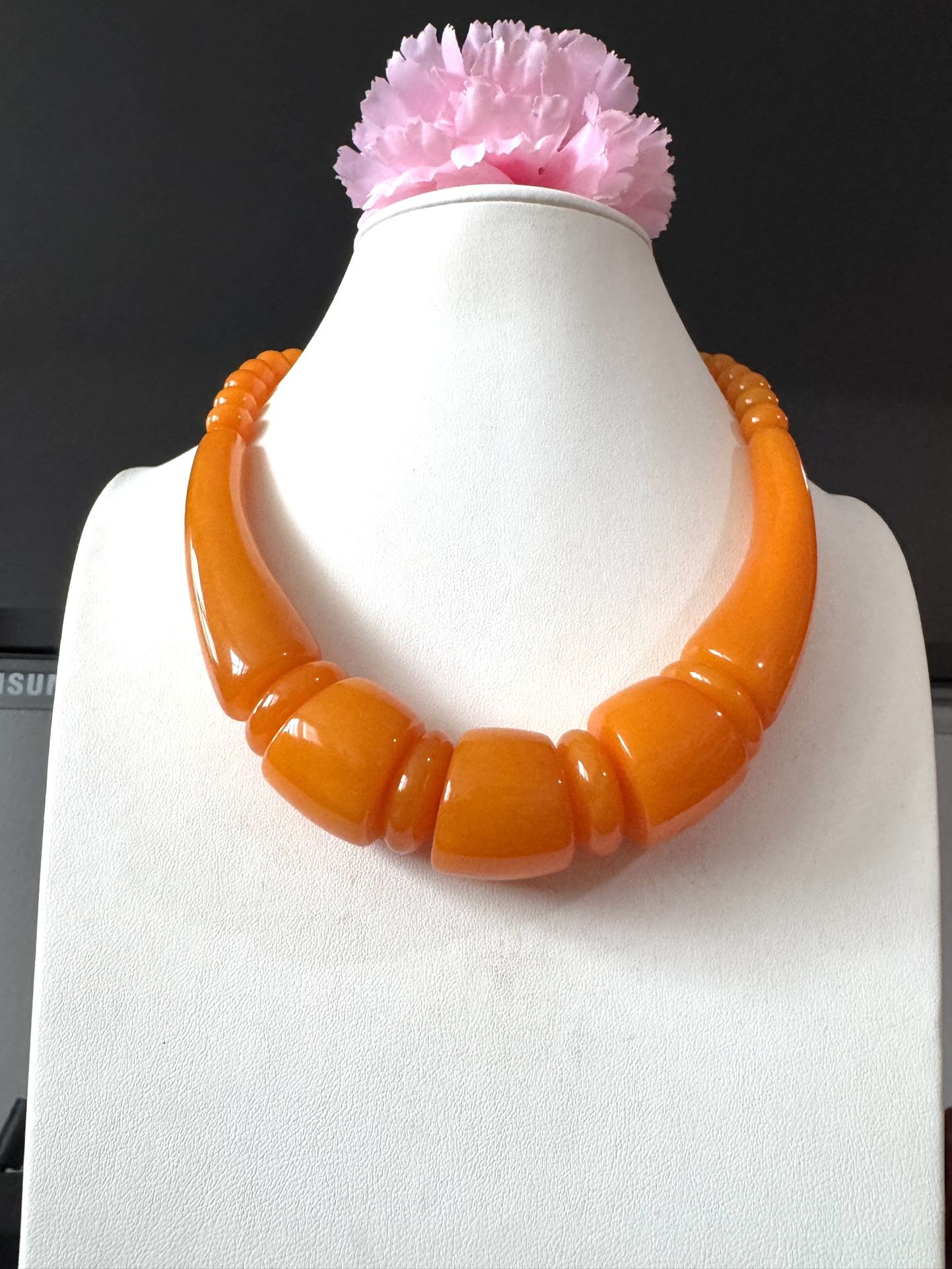 Stunning Vintage style & unique design orange Amber resin handmade necklace 19”inch &94grams