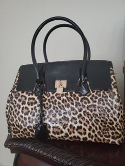 Beautiful Fashion Purse