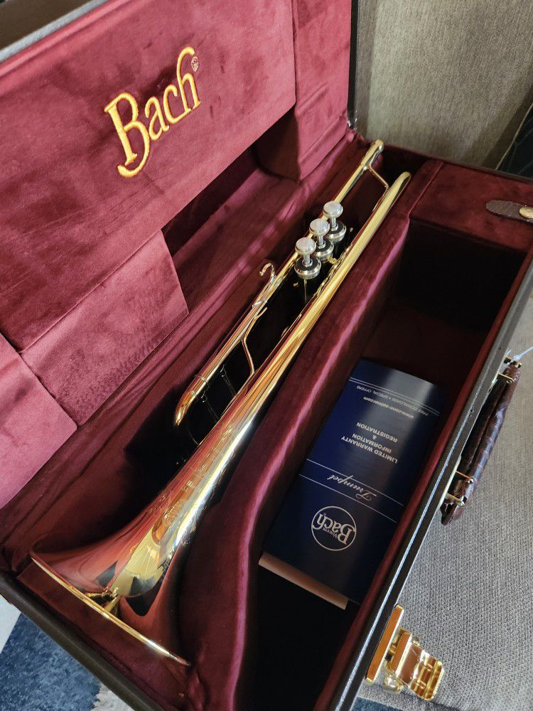 Trompeta Stradivarius Vincent Bach Modelo LT19037