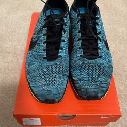 Nike Flyknit Racer