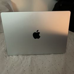 Mac Book Pro 14 M4