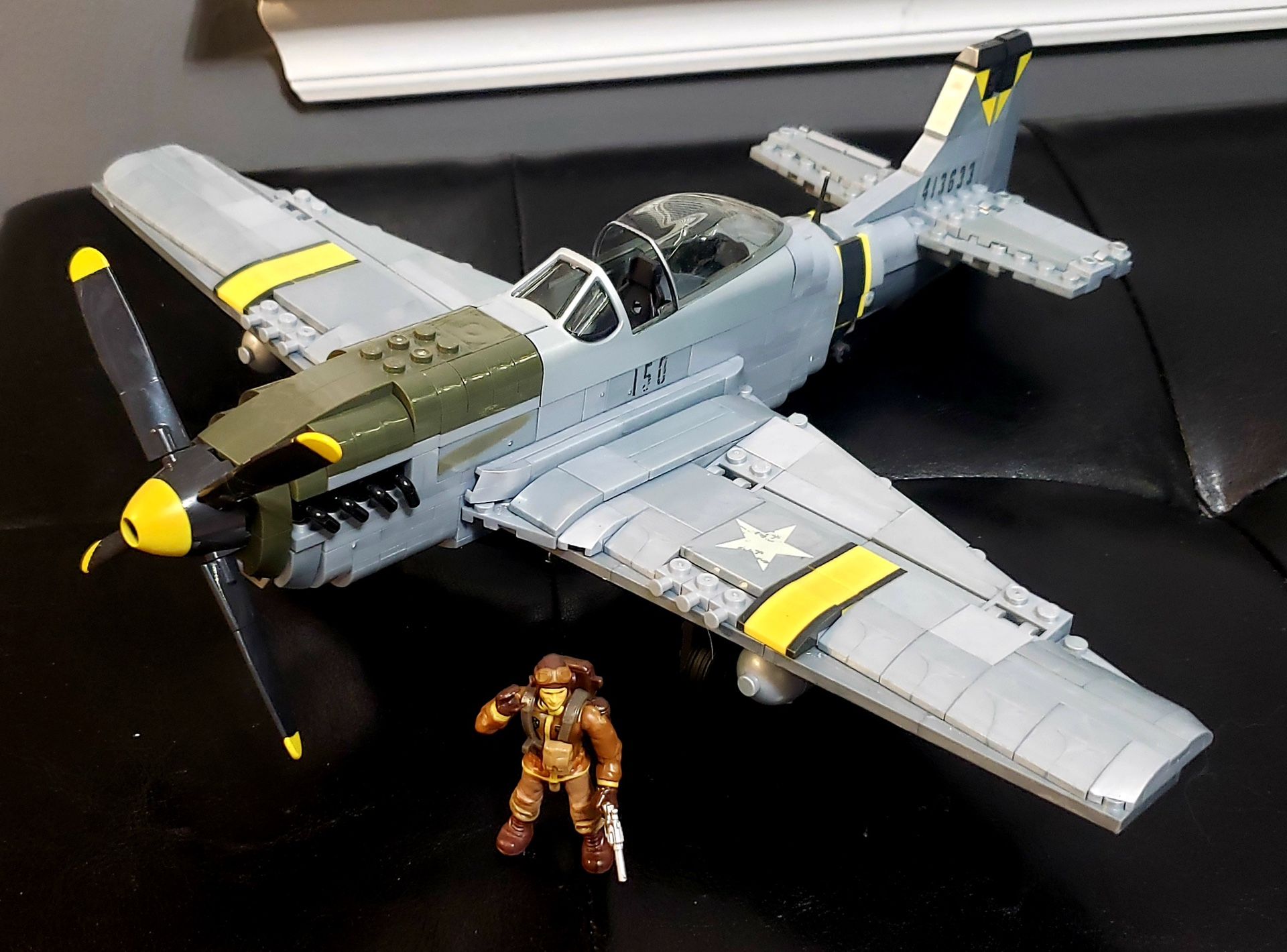 Mega Construx Call Of Duty Air Strike Ace P51