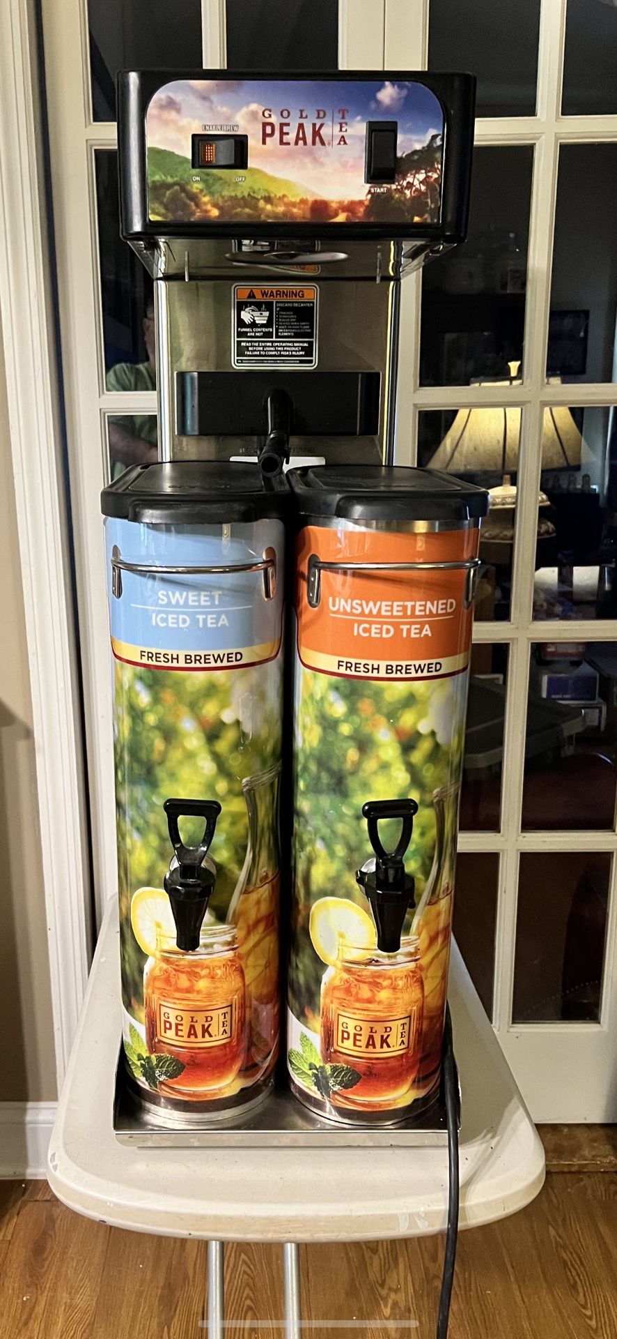 Bunn Commercial Yea Brewer W/two 3.5 Gallon Dispensers