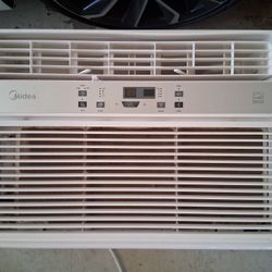 Midea Window Mount A/C Unit 10,000 BTU's! Works Great And Cold!