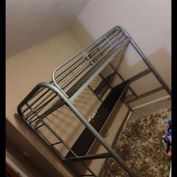 Twin  Size Bunkbed