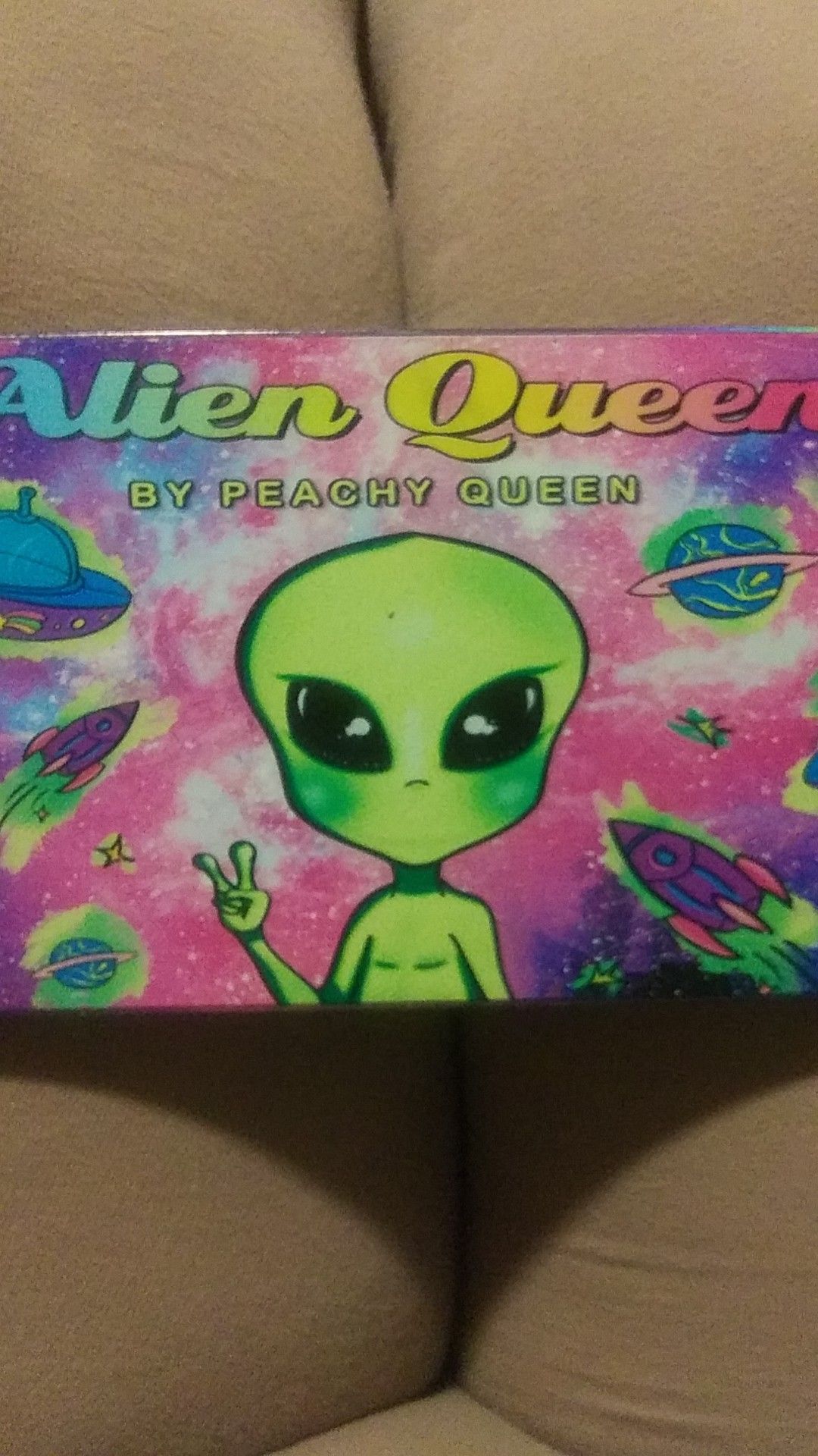 Alien Queen by Peachy Queen