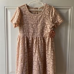 Girl's Dress size 6