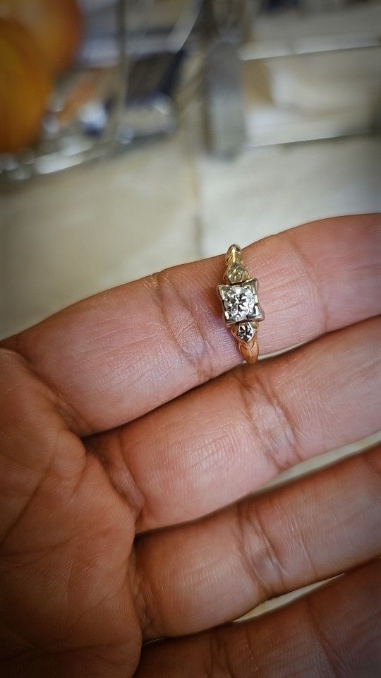1920s Two Toned 14k Gold Ring