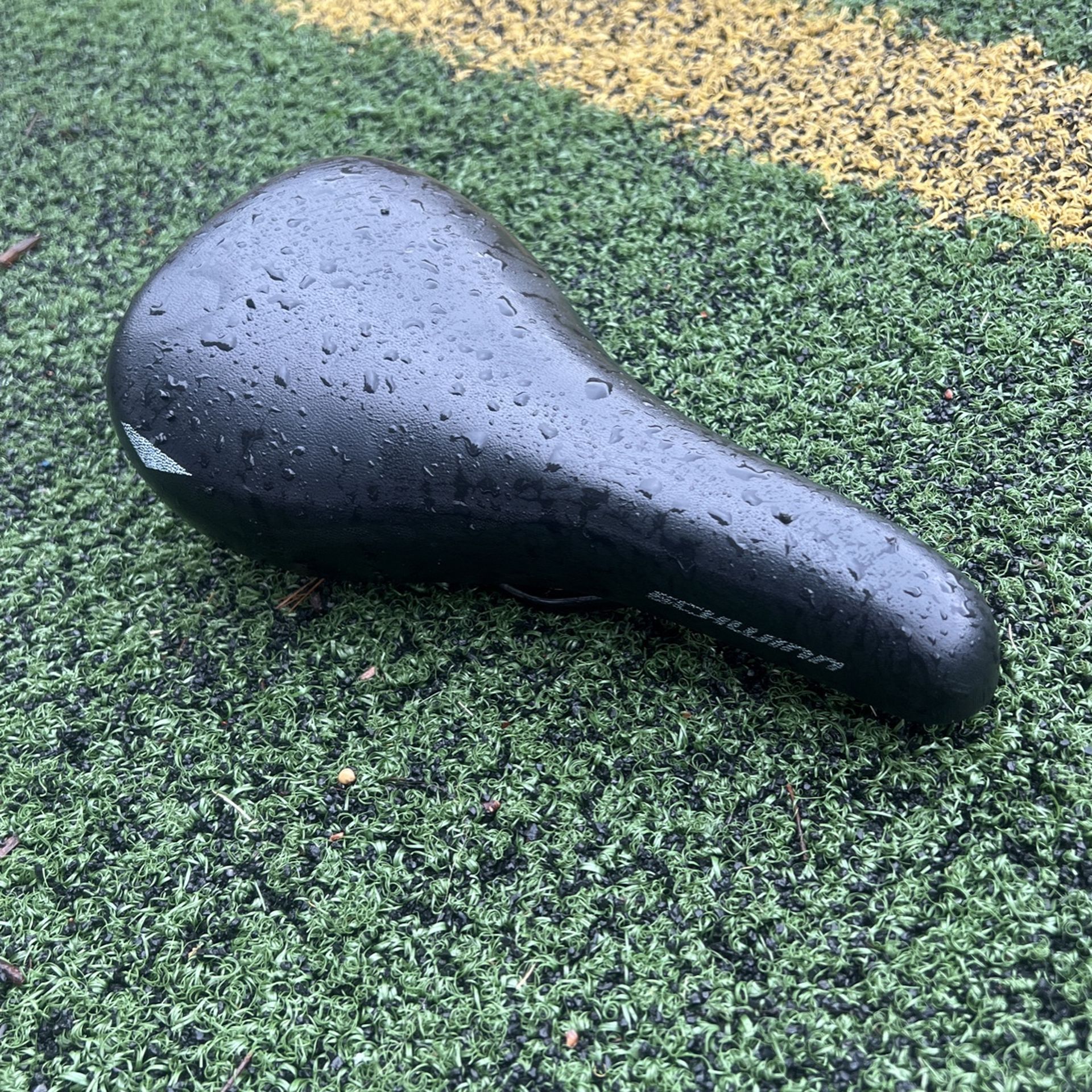 Saddle