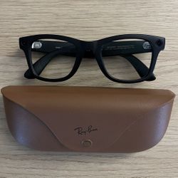 Ray Ban Meta AI Sunglasses Wayfarer Transition Lenses