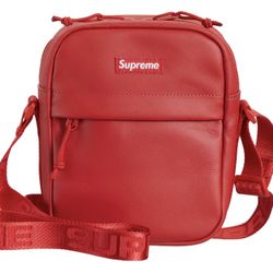 Brand New Supreme Shoulder Bag Leather Red