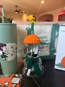 Starbucks xGlass Bears
