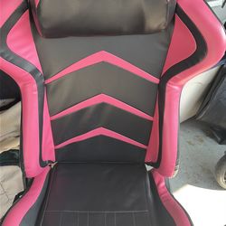 Gaming chair
