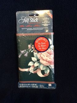 Removable wallpaper border