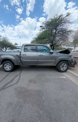 2005 Toyota tundra motor and transmisión 100%