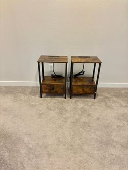 2 Nightstands