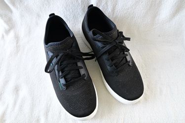 Vessie Weekend Men’s Sneakers Size 11 Waterproof Travel Shoes Black