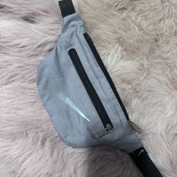 Nike silver waist bag / fanny pack