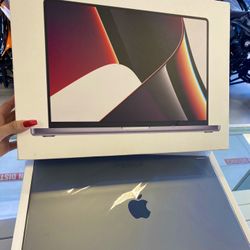 Apple MacBook Pro 16” M1 Pro 16/512GB 2021 > Finance For $50 Down Payment