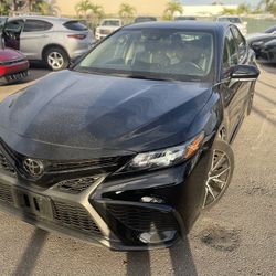 2022 Toyota Camry 