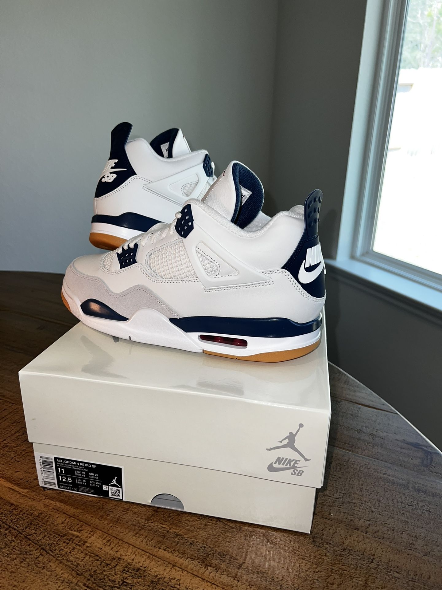 Jordan 4 Nike Sb Size 11