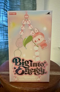 BIG IN TO ENERGY CHARM