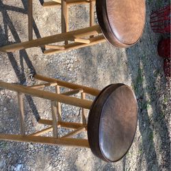 2 Bar Stools 