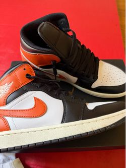 Jordan 1 mid 9.5m