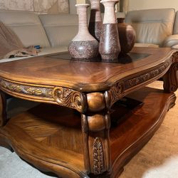 Solid Oak French-Provincial Style 3-Piece Living Set — Excellent Condition