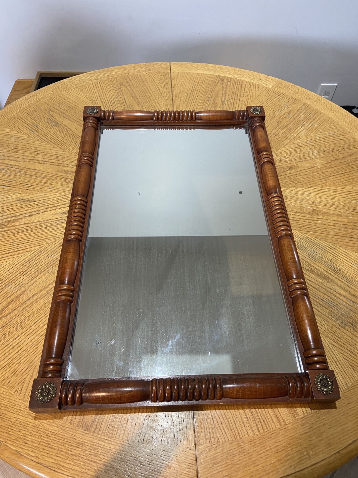 Mid-20th Century Vintage Drexel Heritage Maple Federal Mirror