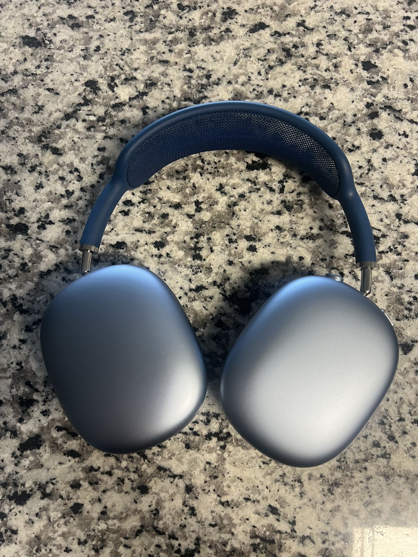 Apple AirPods Max-Sky Blue