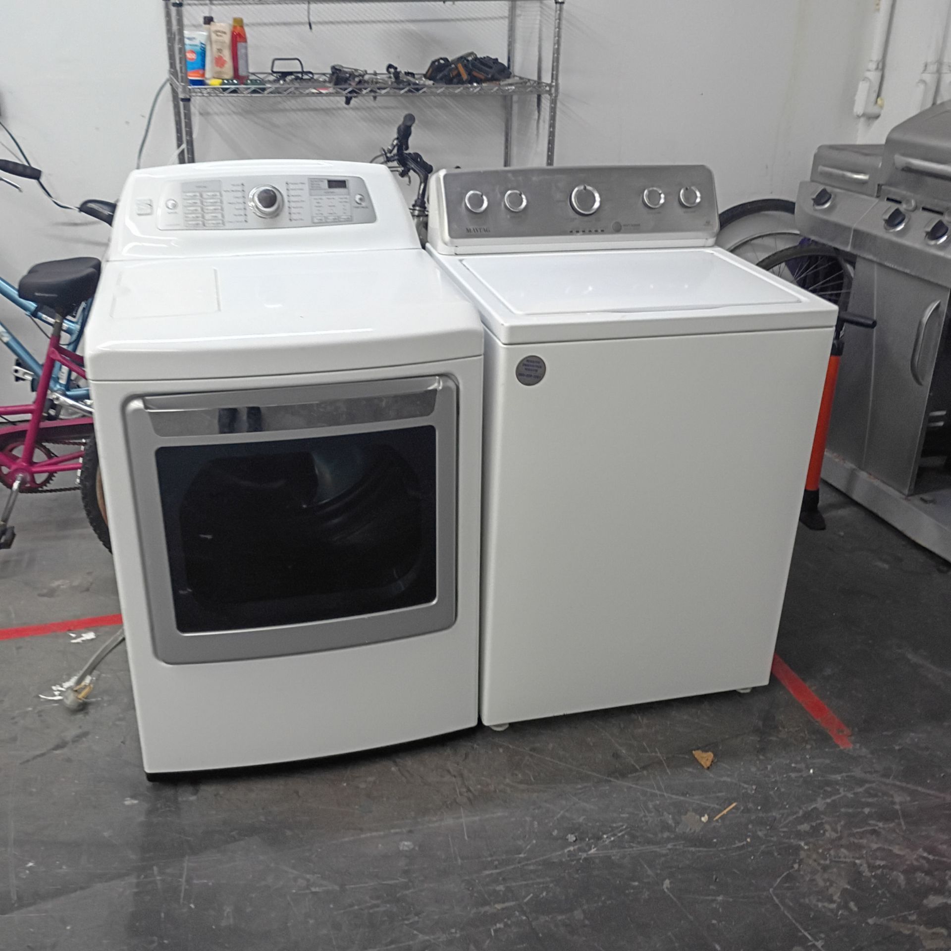 Maytag Kenmore washer and dryer set