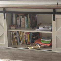 Tv Stand And Blanket Holder 
