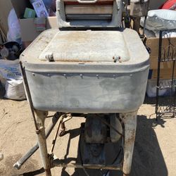 1930’s Electric Maytag Washer