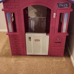 Little Tykes Playhouse 