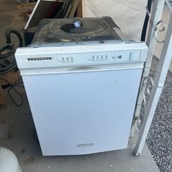 Free KitchenAid Dishwasher Not Sure If It Works.  For Parts?